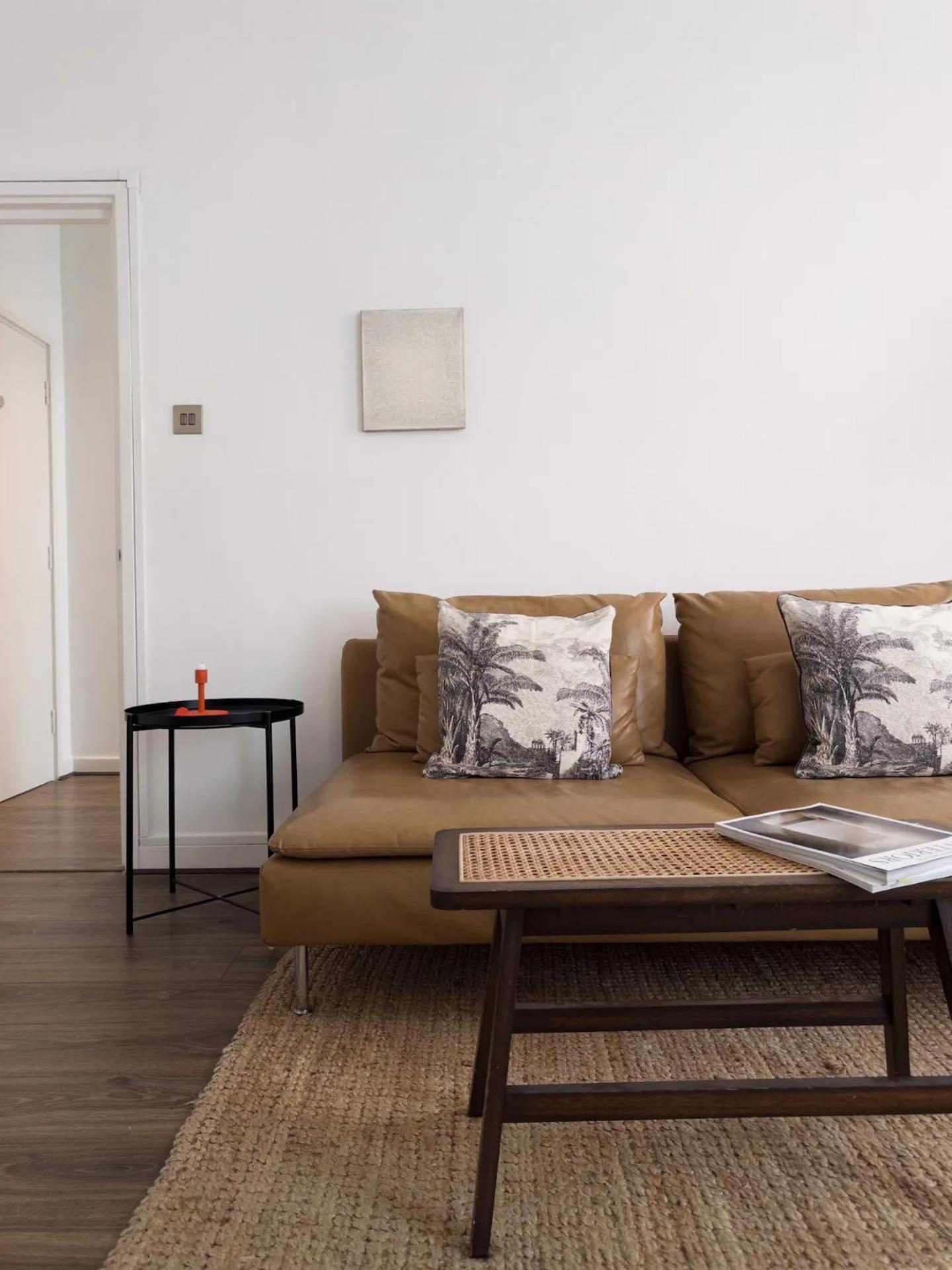 Tranquil Oasis W 100Inch Cinema & Hammock, By The Design Traveller Appartement Londen Buitenkant foto