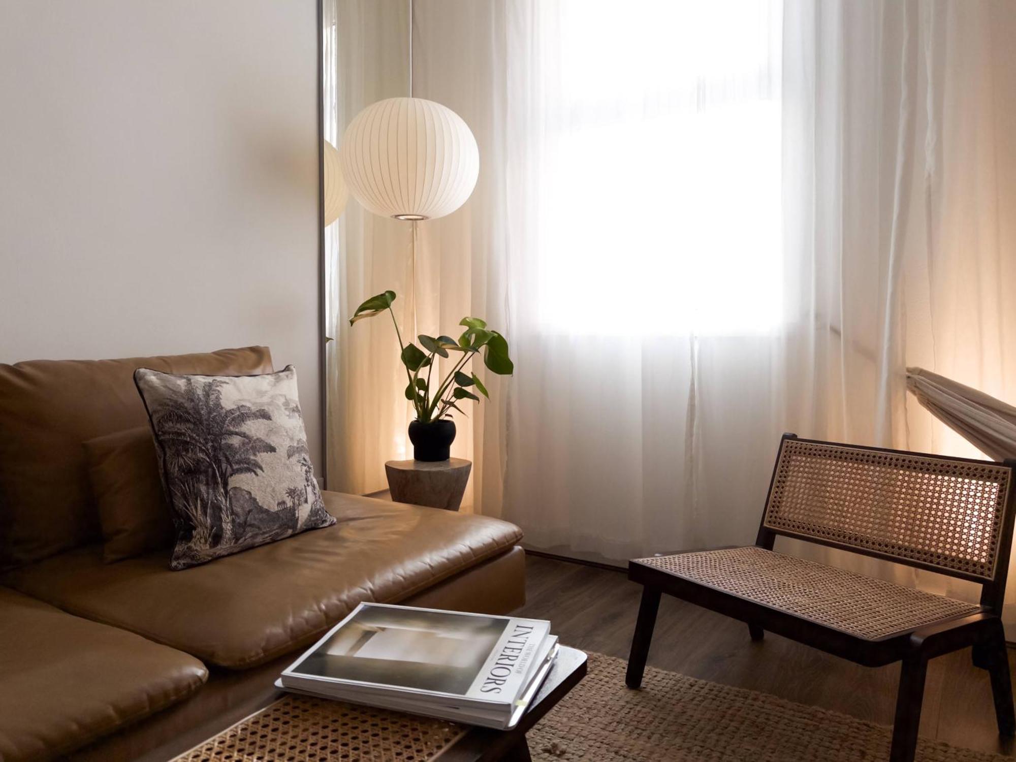 Tranquil Oasis W 100Inch Cinema & Hammock, By The Design Traveller Appartement Londen Buitenkant foto