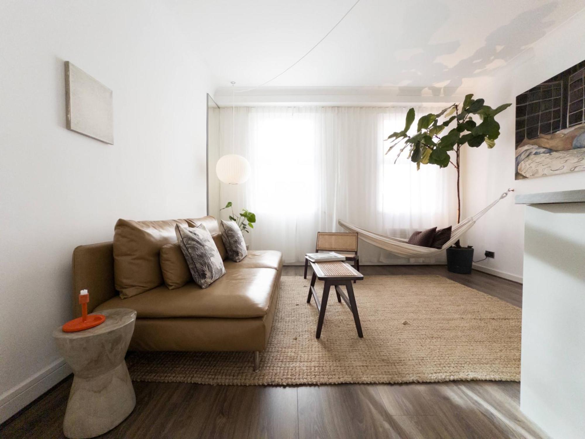 Tranquil Oasis W 100Inch Cinema & Hammock, By The Design Traveller Appartement Londen Buitenkant foto