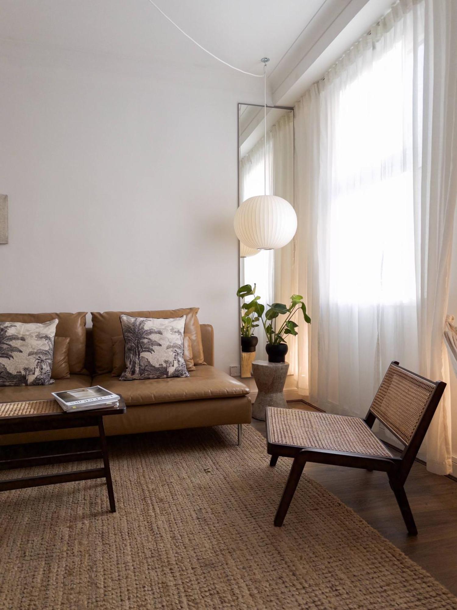 Tranquil Oasis W 100Inch Cinema & Hammock, By The Design Traveller Appartement Londen Buitenkant foto